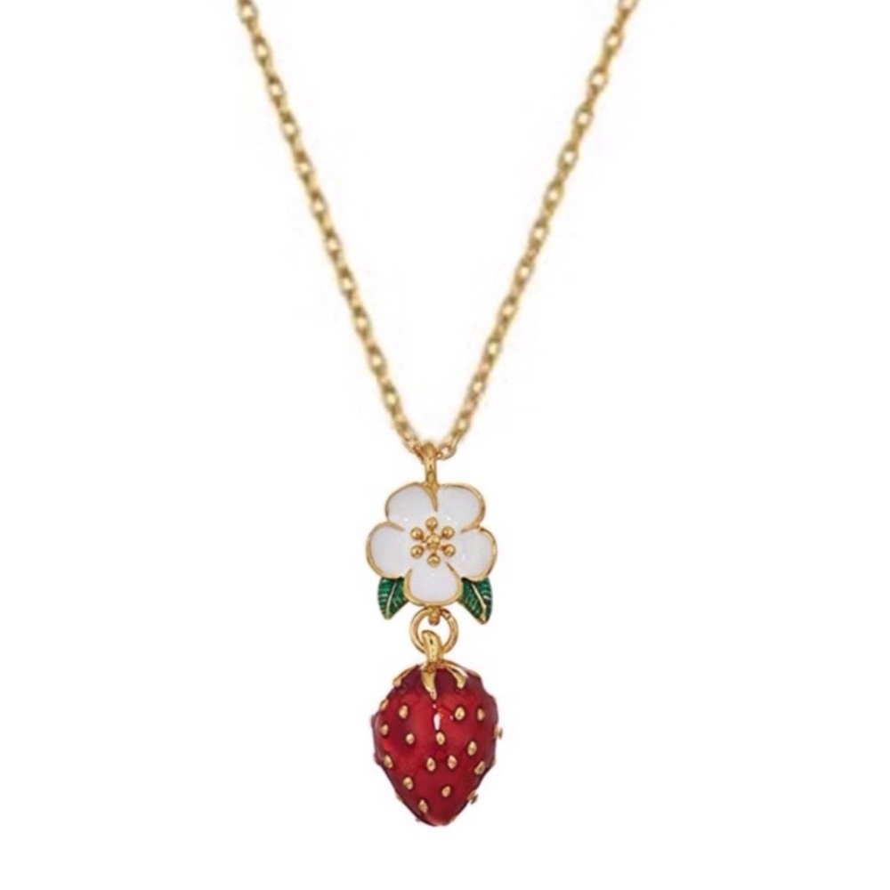 Kate spade vintage strawberry 🍓 necklace